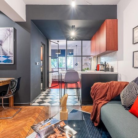 Central Art-Inspired Flat With Private Garage صوفيا المظهر الخارجي الصورة