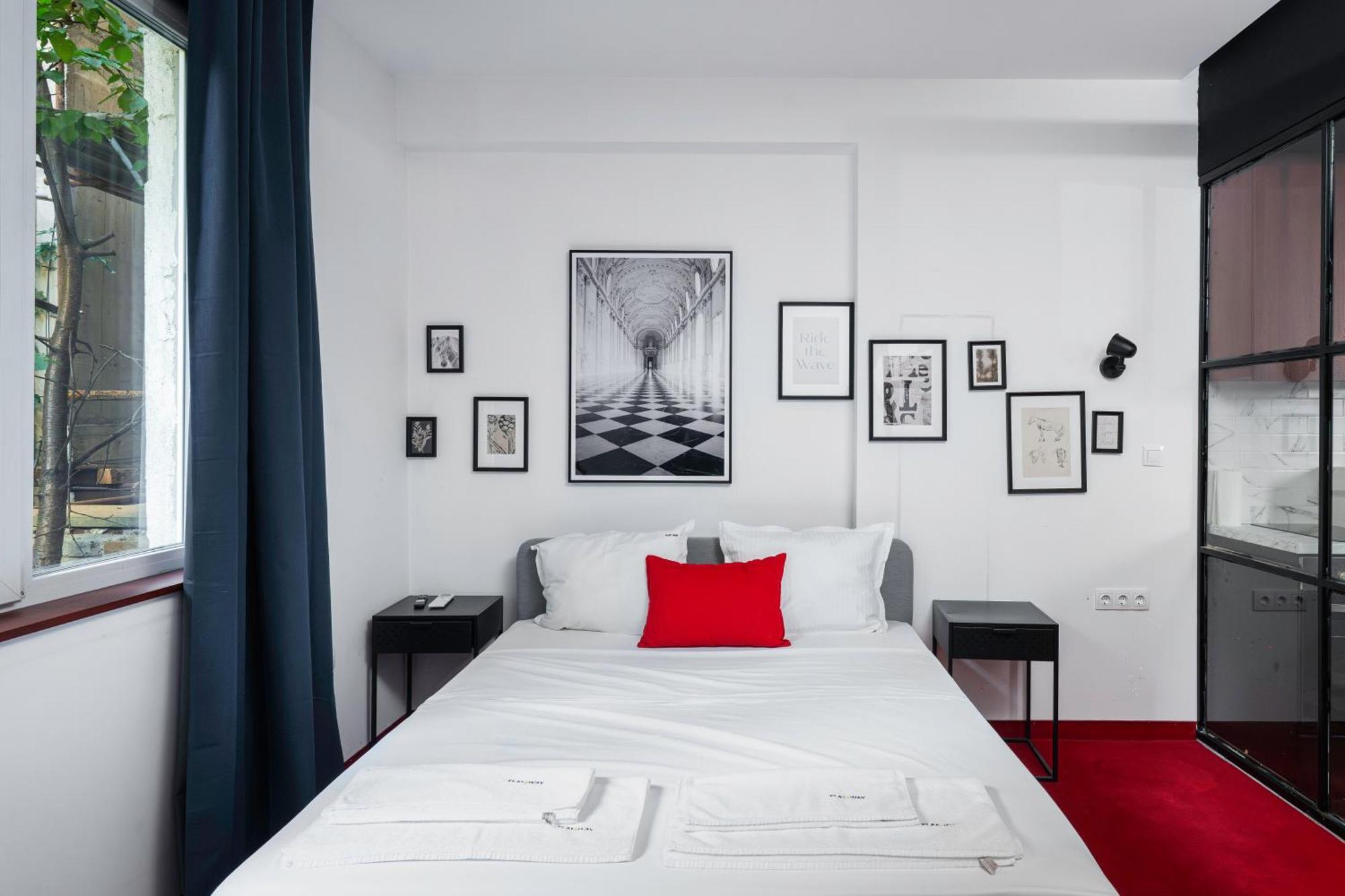 Central Art-Inspired Flat With Private Garage صوفيا المظهر الخارجي الصورة
